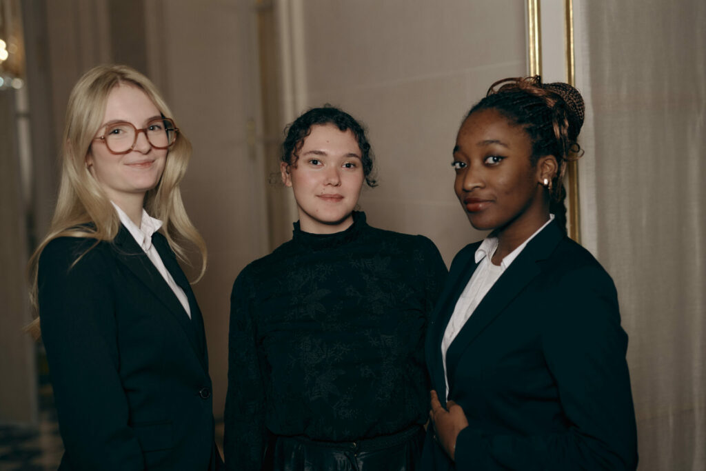 Soirée de Lancement - les étudiantes ISG Luxury Program