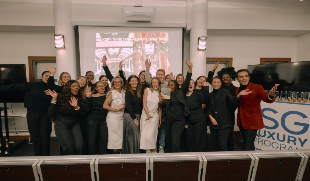 Equipe victorieuse 2 du Think Tank avec l'Orient Express